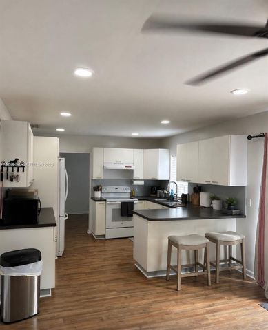 4202 NW 76th Avenue 0, Coral Springs, FL 33065