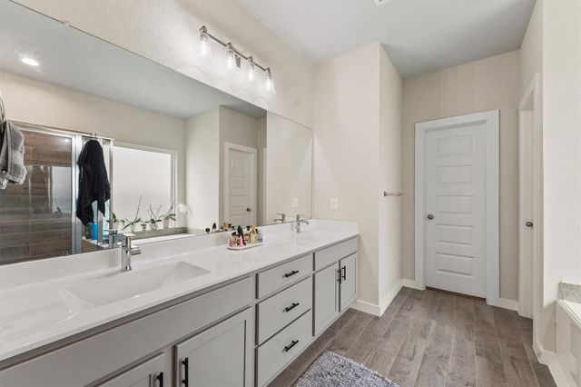 2231 Bright Sunrise Trail, Fresno, TX 77545