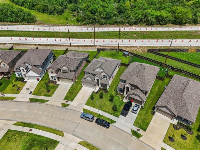 2231 Bright Sunrise Trail, Fresno, TX 77545