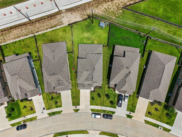 2231 Bright Sunrise Trail, Fresno, TX 77545