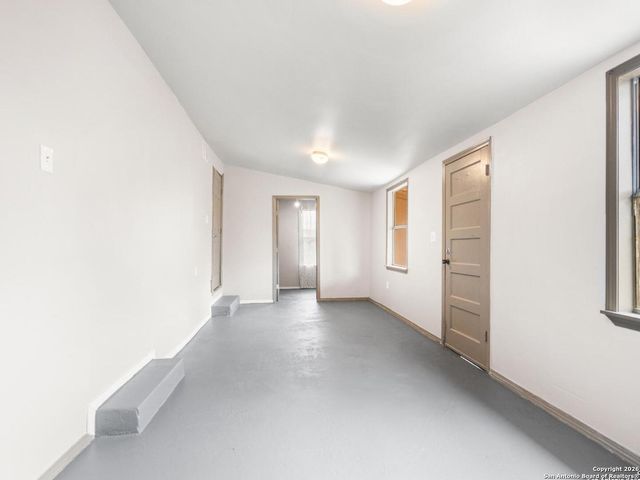 307 Jennings, San Antonio, TX 78225