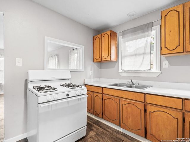 307 Jennings, San Antonio, TX 78225