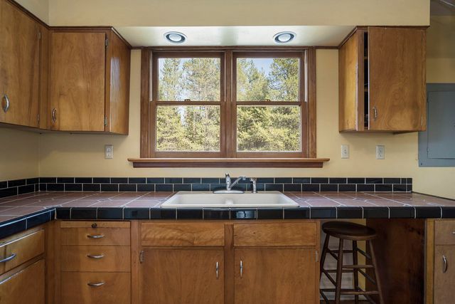 52140 Elderberry Lane, La Pine, OR 97739