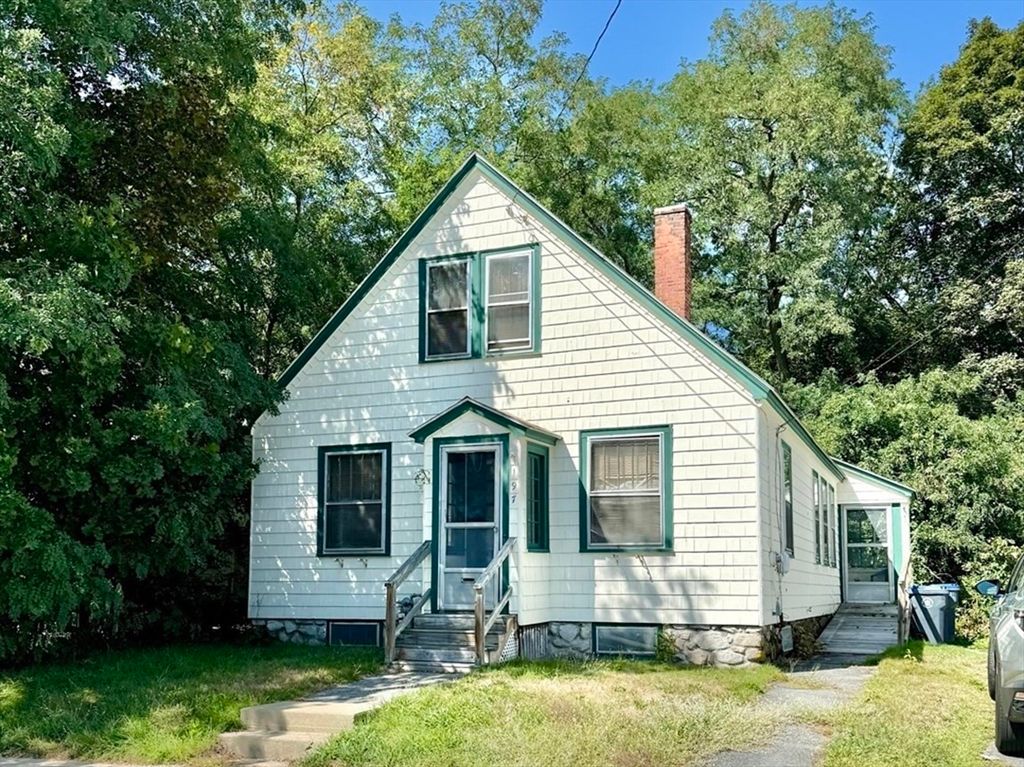 197 Oakland Ave, Methuen, MA 01844