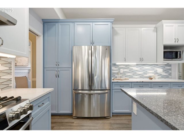 13683 Sw TAMAWAY Ln, Portland, OR 97223