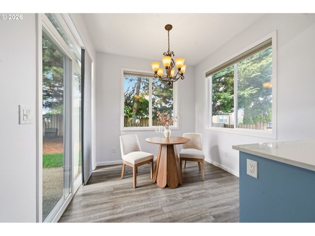 13683 Sw TAMAWAY Ln, Portland, OR 97223