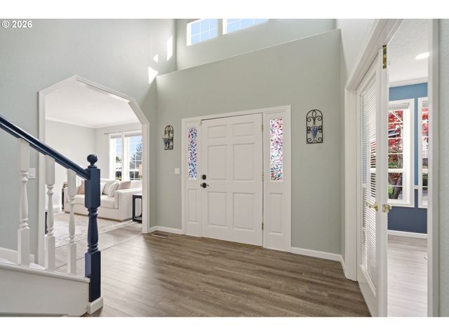 13683 Sw TAMAWAY Ln, Portland, OR 97223