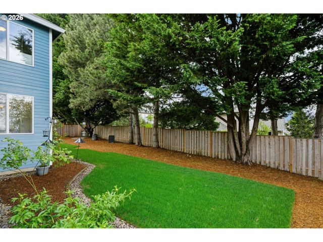 13683 Sw TAMAWAY Ln, Portland, OR 97223