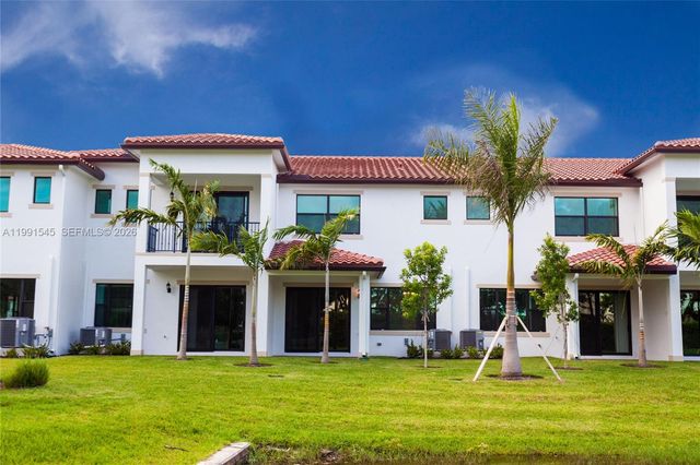 11340 SW 16th St 11340, Pembroke Pines, FL 33025