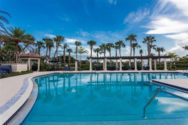 11340 SW 16th St 11340, Pembroke Pines, FL 33025