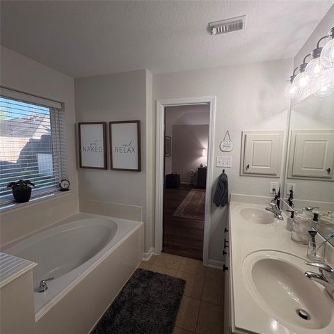 1713 Foxglove Drive, La Porte, TX 77571