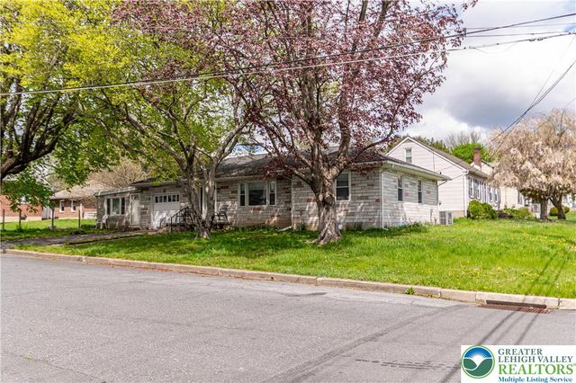 243 East Prospect Street, Nazareth Boro, PA 18064