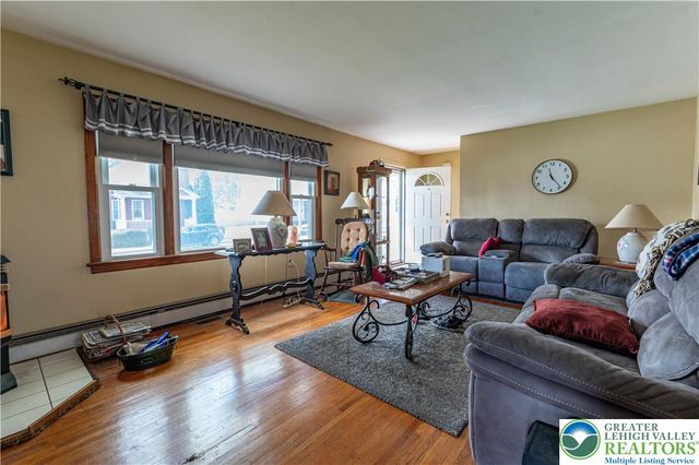 243 East Prospect Street, Nazareth Boro, PA 18064