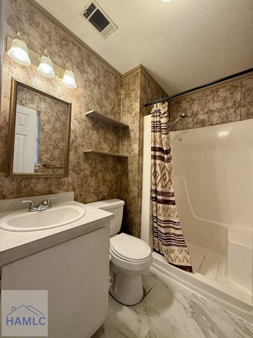 571 Huckleberry Lane, Hinesville, GA 31316