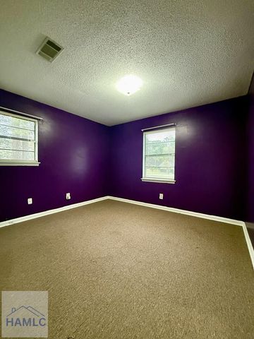 571 Huckleberry Lane, Hinesville, GA 31316