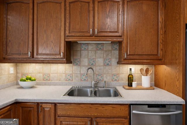 129 Oak Walk, Villa Rica, GA 30180