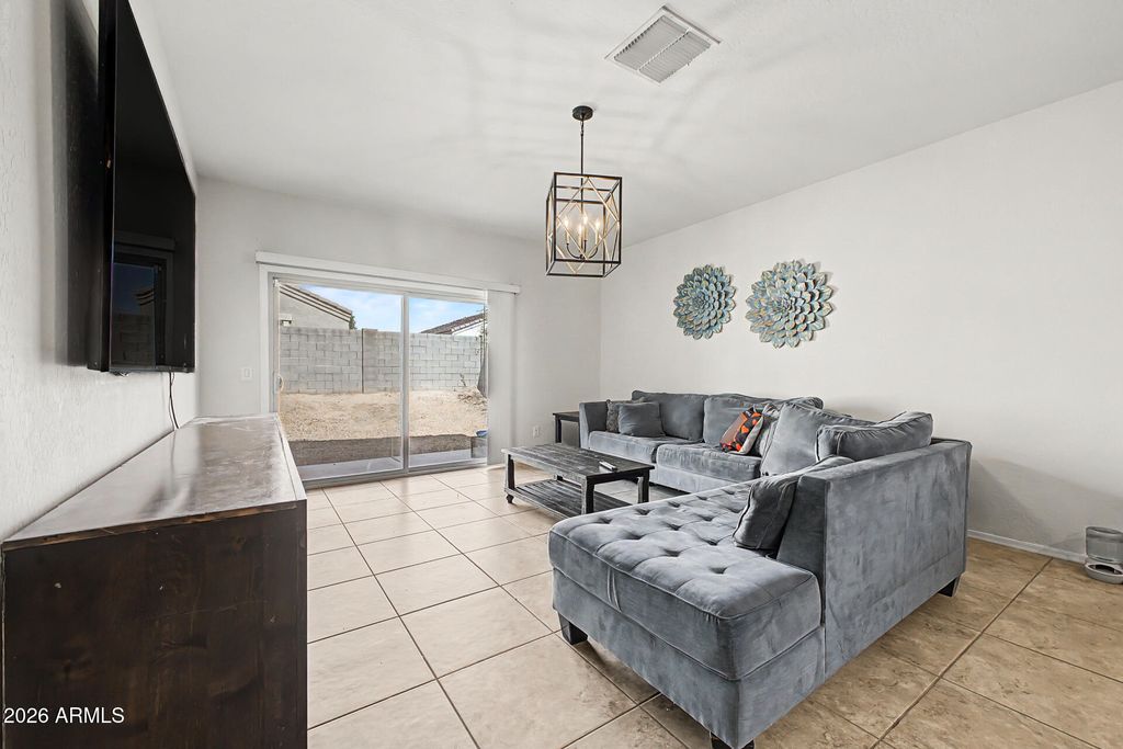 25590 W SAMANTHA Way, Buckeye, AZ 85326 — photo 5