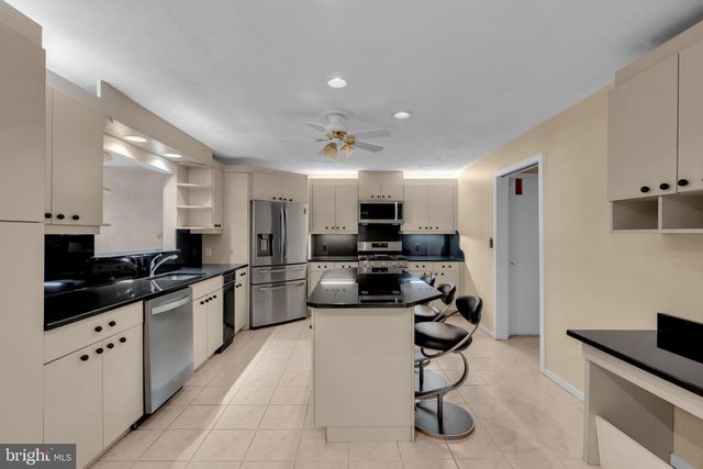 300 OCEAN AVE N #1C, Long Branch, NJ 07740