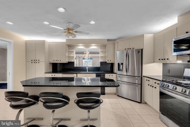 300 OCEAN AVE N #1C, Long Branch, NJ 07740