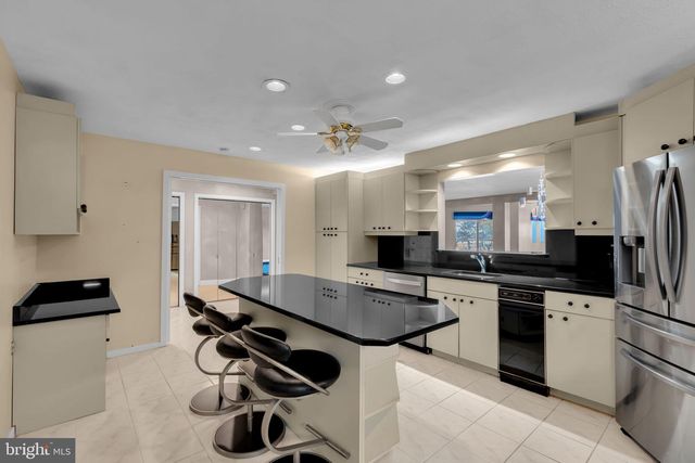 300 OCEAN AVE N #1C, Long Branch, NJ 07740