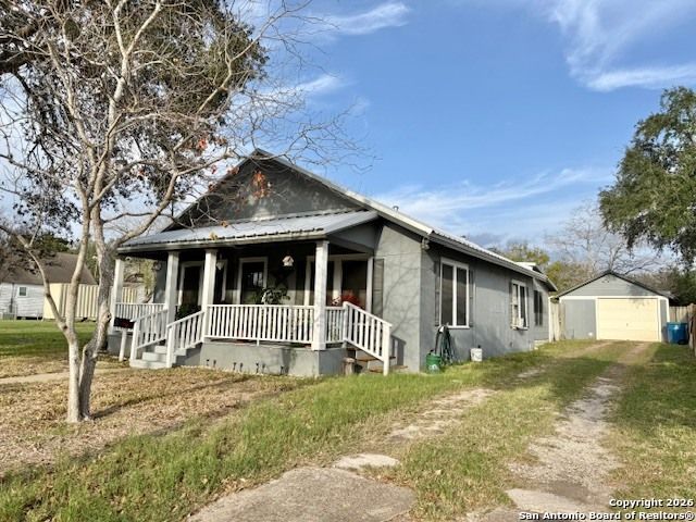 304 N Tyler, Beeville, TX 78102