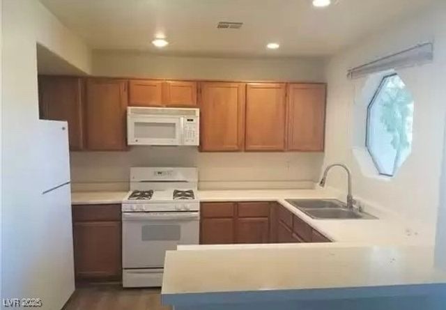 5054 South Rainbow Boulevard 104, Las Vegas, NV 89118