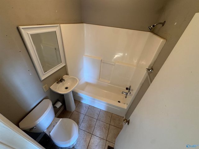 120 SW Ackers Street, Cullman, AL 35055