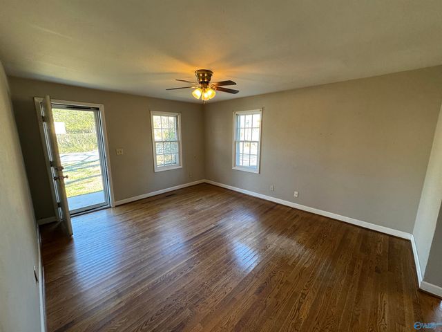 120 SW Ackers Street, Cullman, AL 35055