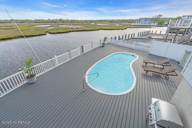 267 Cypress Drive, Bayville, NJ 08721