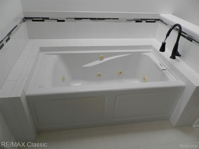 41345 Singh Boulevard, Novi, MI 48375