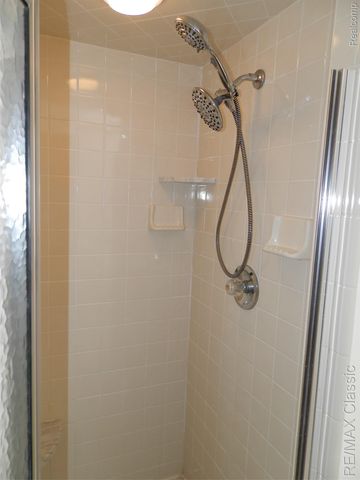 41345 Singh Boulevard, Novi, MI 48375