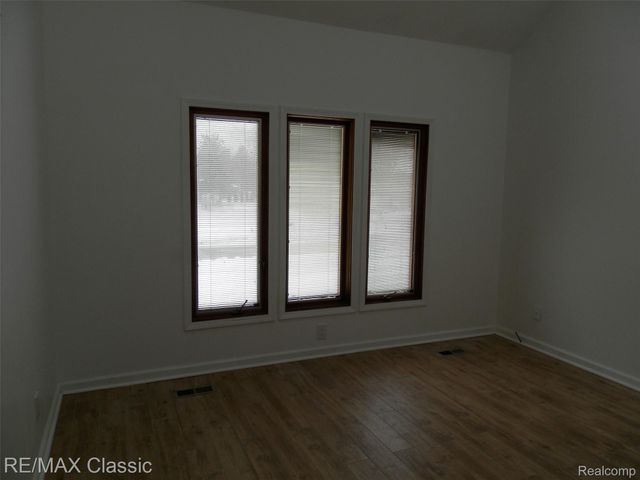 41345 Singh Boulevard, Novi, MI 48375