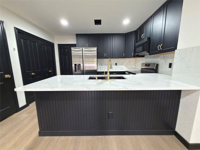 16800 Sugar Pine Drive F43, Houston, TX 77090