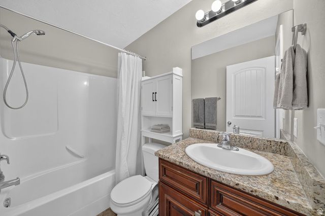 2361 E OX YOKE DR, Eagle Mountain, UT 84005