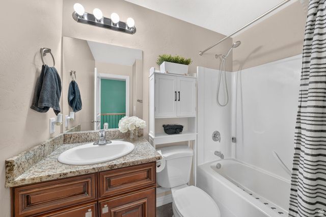 2361 E OX YOKE DR, Eagle Mountain, UT 84005