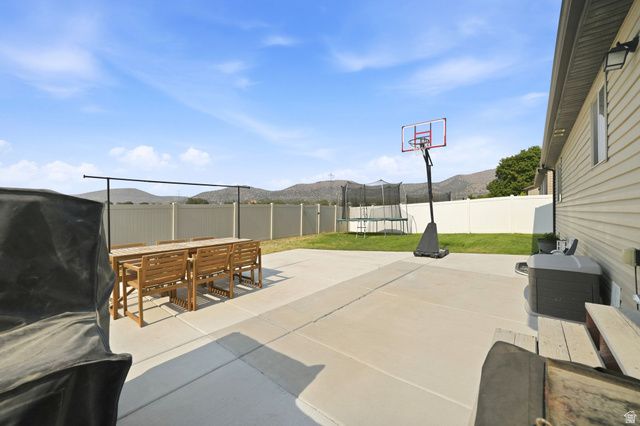 2361 E OX YOKE DR, Eagle Mountain, UT 84005