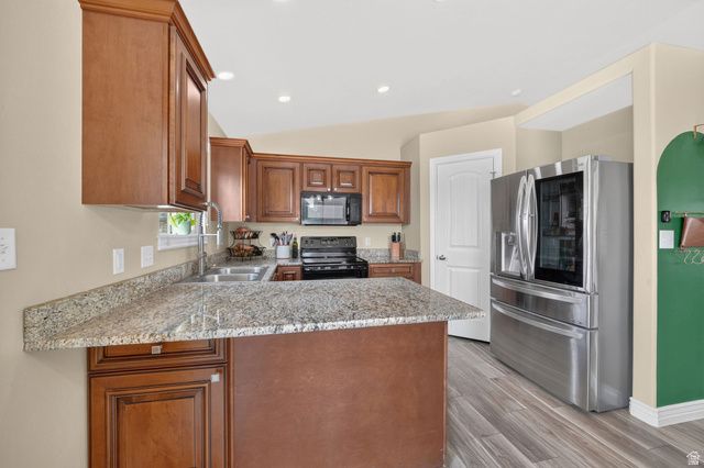 2361 E OX YOKE DR, Eagle Mountain, UT 84005