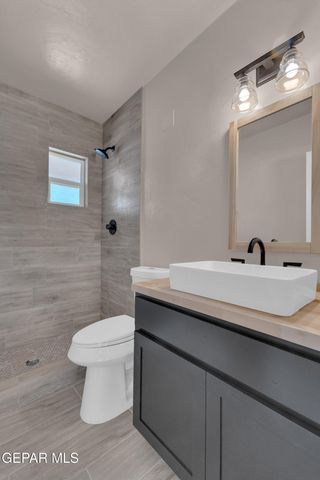 8931 Robert Drive A&B, El Paso, TX 79904