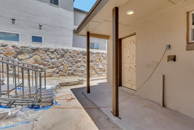 8931 Robert Drive A&B, El Paso, TX 79904