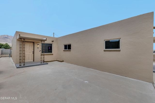 8931 Robert Drive A&B, El Paso, TX 79904
