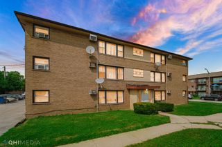 11824 S Karlov Avenue, Alsip, IL 60803