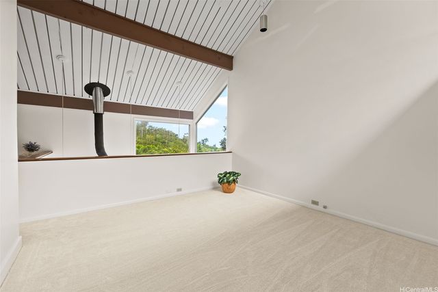 156 Forest Ridge Way, Honolulu, HI 96822