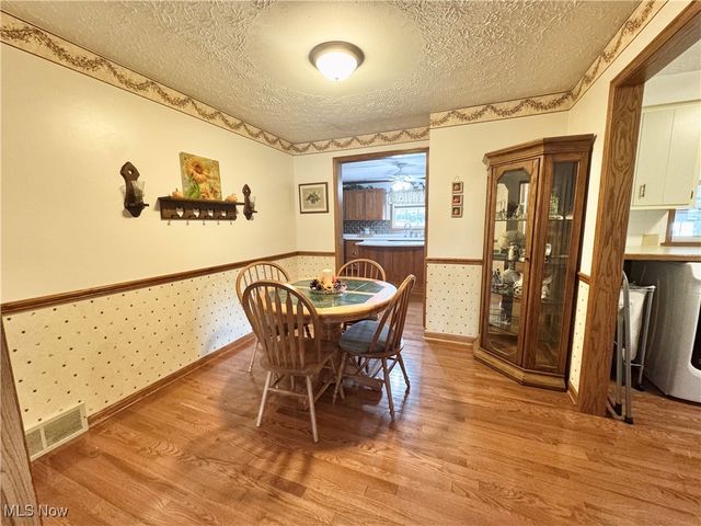 1037 Canyon Street NE, Uniontown, OH 44685