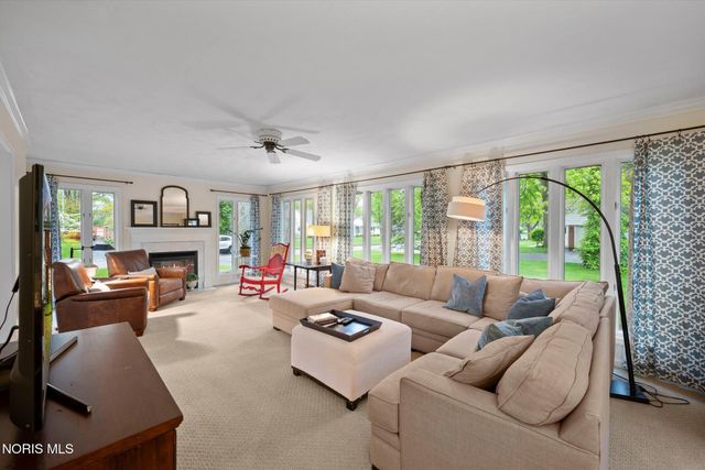4525 Granville Court, Toledo, OH 43615