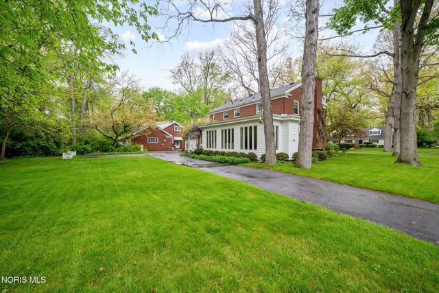4525 Granville Court, Toledo, OH 43615