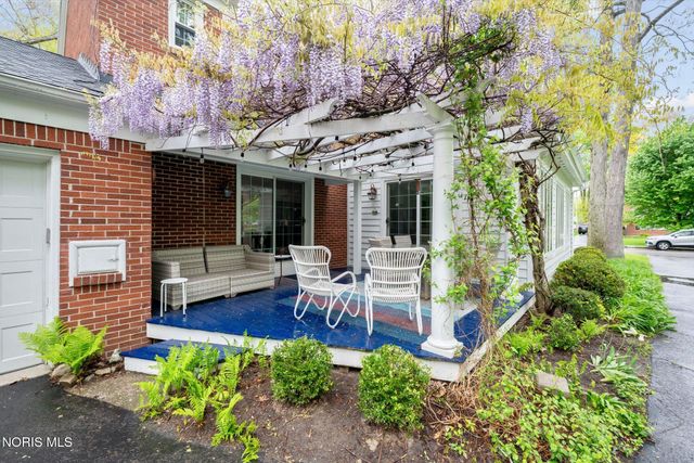 4525 Granville Court, Toledo, OH 43615