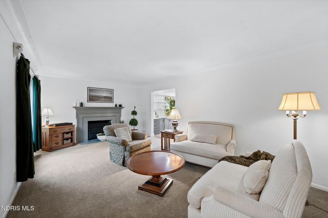 4525 Granville Court, Toledo, OH 43615