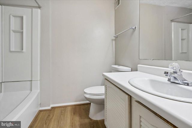 5913 SPRUCE RUN CT, Centreville, VA 20121