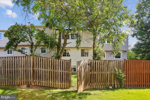 5913 SPRUCE RUN CT, Centreville, VA 20121