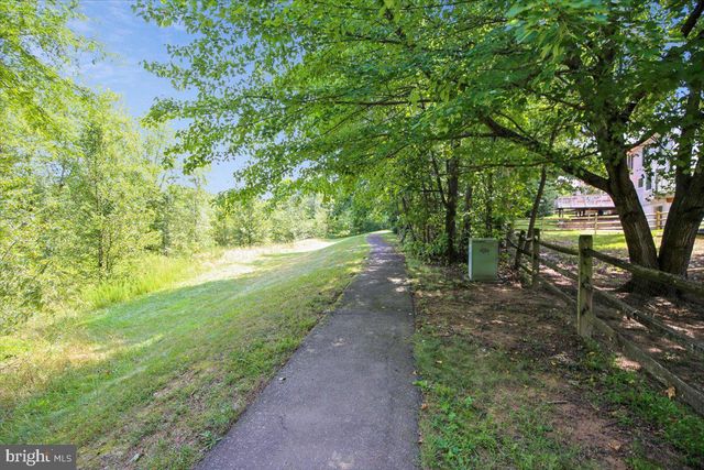 5913 SPRUCE RUN CT, Centreville, VA 20121